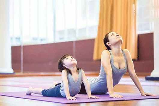 Tập luyện yoga tại nhà tăng sức đề kháng trong mùa dịch covid-19