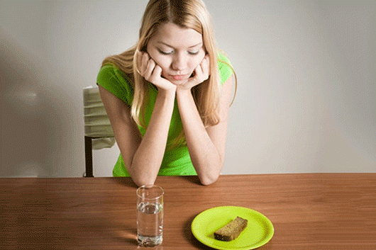 Những sai lầm khi chị em ăn kiêng giảm cân cần tránh
