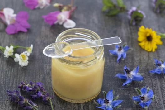 13 Công Dụng Của Sữa Ong Chúa Đối Với Sức Khỏe